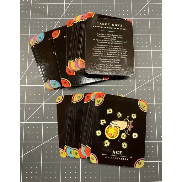 Fortune-Telling: Tarot Nova and Book of Palm Reading Set 1996 - Picture 9 of 9